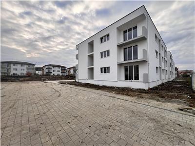 De vanzare apartament la cheie de 2 camere decomandate balcon loc parcare zona Pictor Brana Selimbar