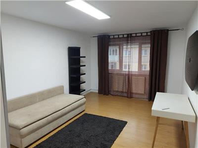 De vanzare apartament cu 2 camere decomandate balcon si pivnita zona Strand din Sibiu