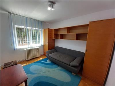 De inchiriat apartament cu 3 camere decomandate etajul 1 zona Garii din Sibiu