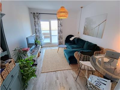 De vanzare apartament/penthouse cu 2 camere decomandate si 2 terase de 40 mp in Sibiu zona Tineretului