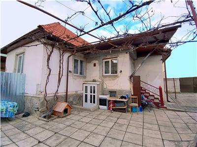 De vanzare casa cu 4 camere si 230 mp teren in Sibiu zona Centrala